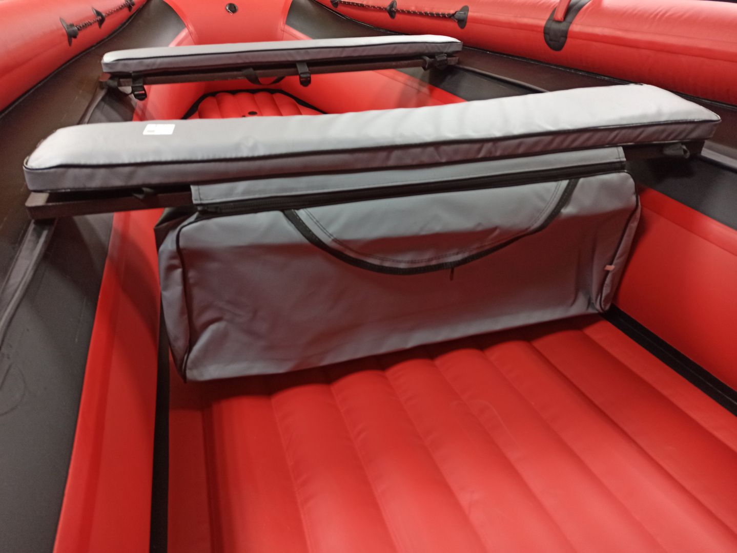 КОМПЛЕКТ МЯГКИХ НАКЛАДОК С СУМКОЙ ДЛЯ ЛОДОК 90Х20 СЕРЫЙ в Димитровграде