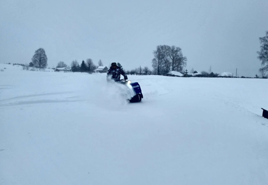 Мотобуксировщик Альбатрос-XLV 9 мини, тележки, 1250 мм в Димитровграде Мотобуксировщик Альбатрос-XLV 9 мини, тележки, 1250 мм в Димитровграде