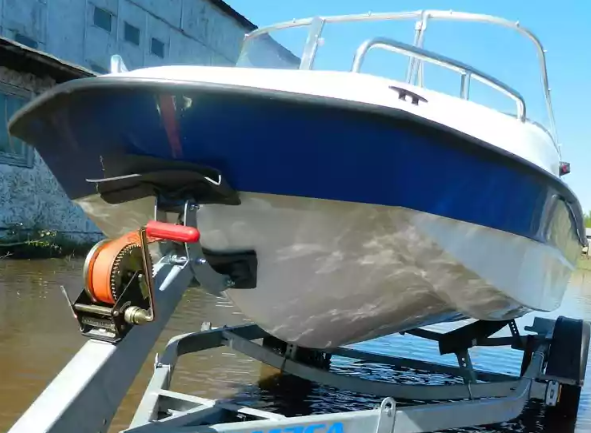 Стеклопластиковый катер Wyatboat-430 M (тримаран) в Димитровграде Стеклопластиковый катер Wyatboat-430 M (тримаран) в Димитровграде