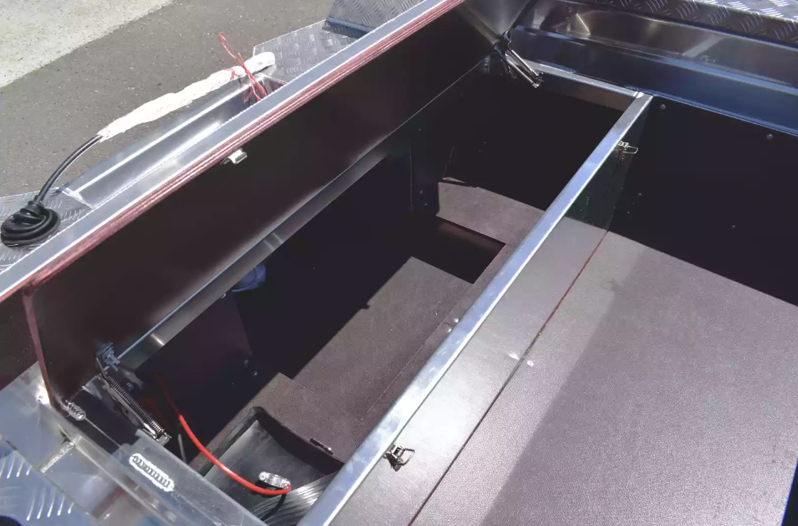 Алюминиевая лодка Wyatboat-390 DCM в Димитровграде Алюминиевая лодка Wyatboat-390 DCM в Димитровграде