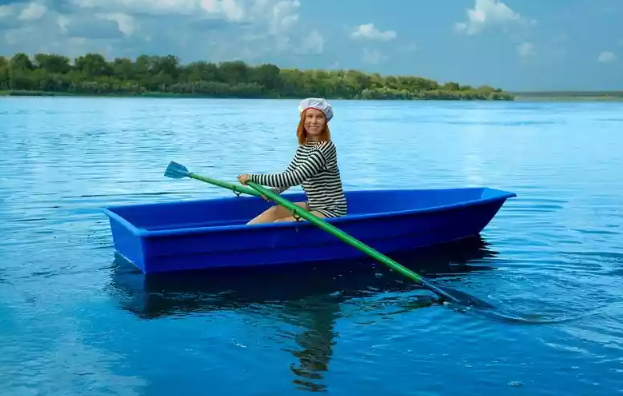 Стеклопластиковая лодка Малютка в Димитровграде Стеклопластиковая лодка Малютка в Димитровграде