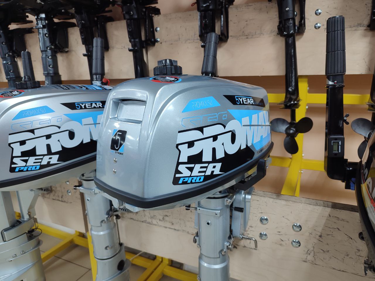 Лодочный мотор PROMAX SP5FHS (внешний бак 12 л) в Димитровграде Лодочный мотор PROMAX SP5FHS (внешний бак 12 л) в Димитровграде