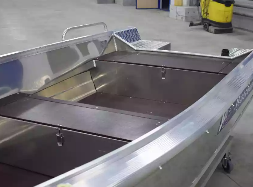 Алюминиевая лодка  Wyatboat-430 Р в Димитровграде Алюминиевая лодка  Wyatboat-430 Р в Димитровграде