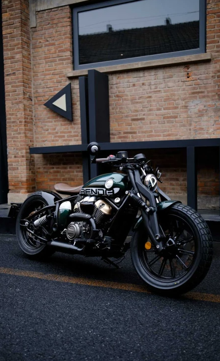 Мотоцикл Benda Napoleon 250 в Димитровграде Мотоцикл Benda Napoleon 250 в Димитровграде