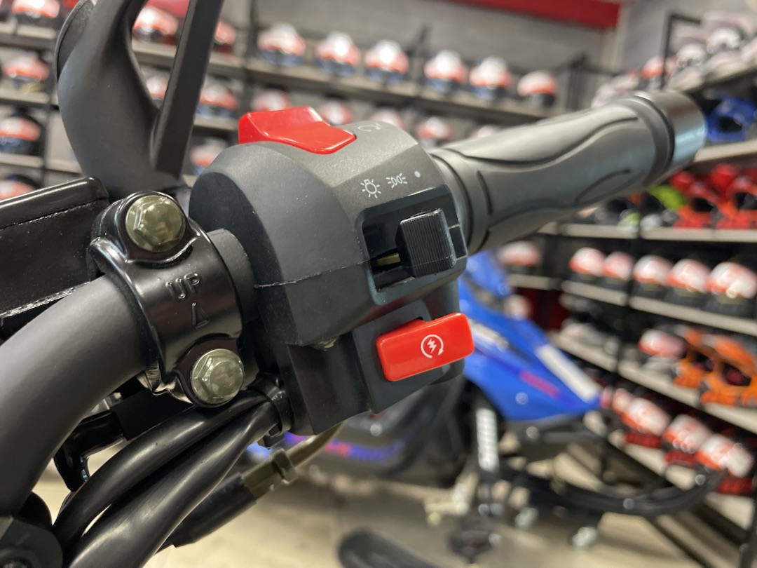 Мопед PROMAX CB150R (49) в Димитровграде Мопед PROMAX CB150R (49) в Димитровграде