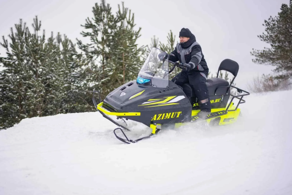 Миниснегоход Бурлак Азимут 24 л.с. , эл.запуск, реверс, тормоз гидравл, капот черный в Димитровграде