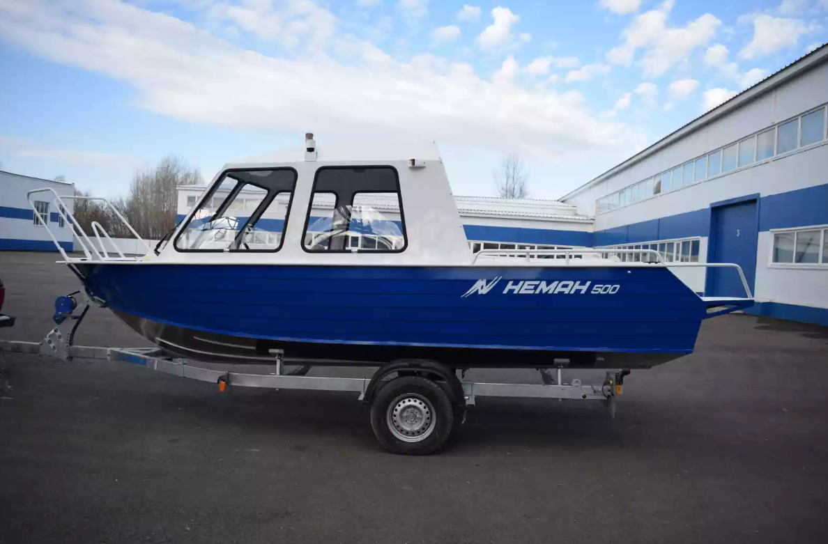 Алюминиевый катер Неман-500 (закрытая рубка) в Димитровграде Алюминиевый катер Неман-500 (закрытая рубка) в Димитровграде