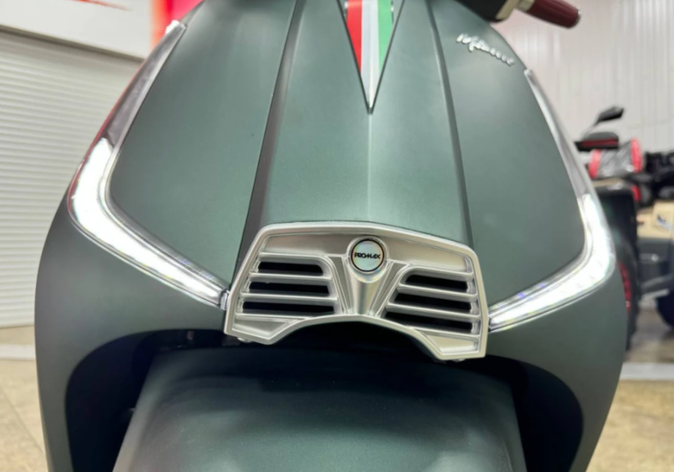 Скутер PROMAX Miami 240 (49) в Димитровграде Скутер PROMAX Miami 240 (49) в Димитровграде