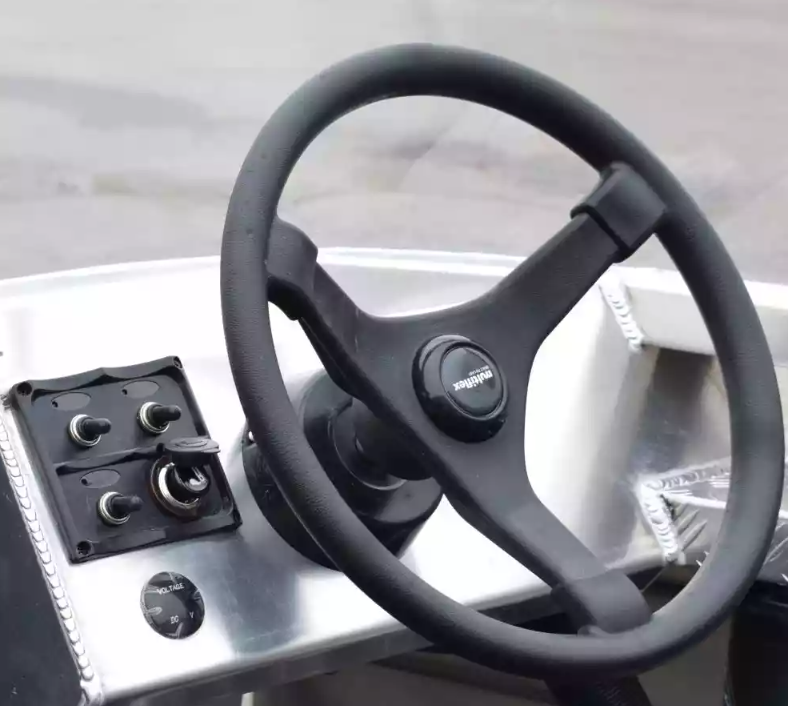 Алюминиевый катер Wyatboat-390 DCM Увеличенный борт в Димитровграде Алюминиевый катер Wyatboat-390 DCM Увеличенный борт в Димитровграде