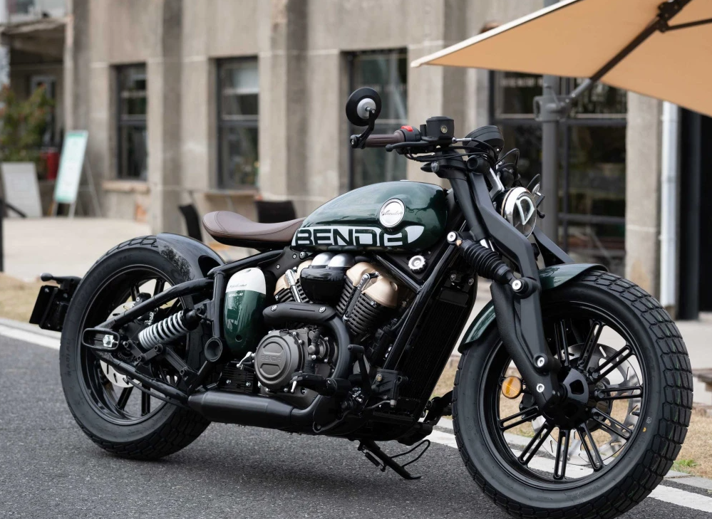 Мотоцикл Benda Napoleon 250 в Димитровграде Мотоцикл Benda Napoleon 250 в Димитровграде