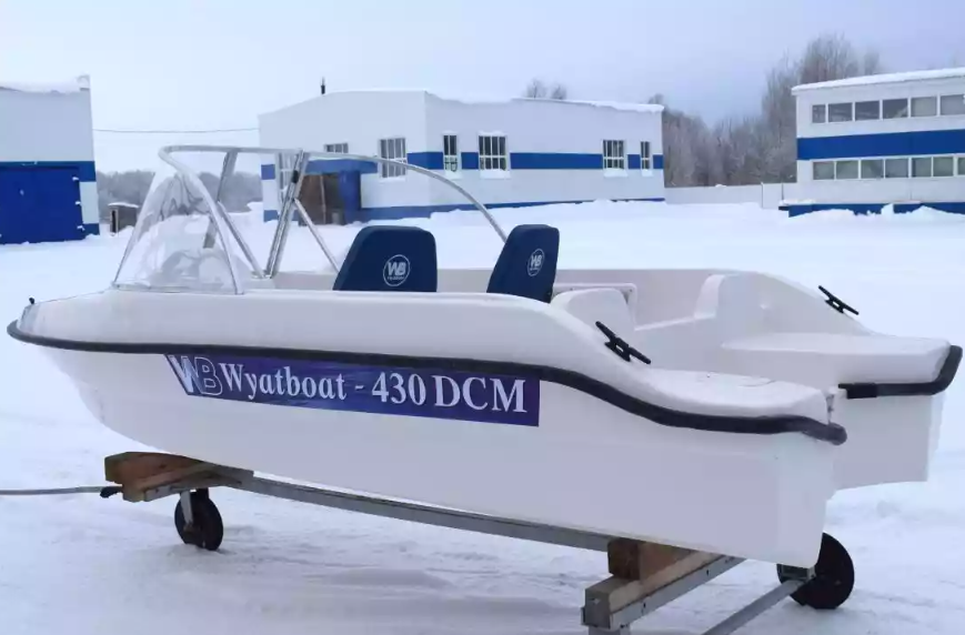 Стеклопластиковый катер Wyatboat-430DCМ (килевая) в Димитровграде Стеклопластиковый катер Wyatboat-430DCМ (килевая) в Димитровграде