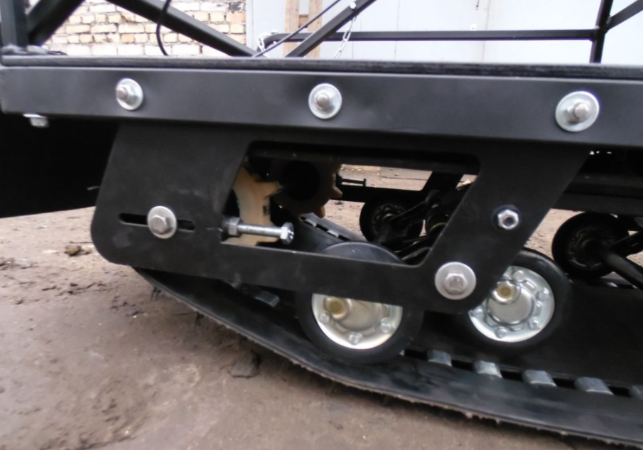 Мотобуксировщик AhtaR Зима 15 л/с с вариатором в Димитровграде Мотобуксировщик AhtaR Зима 15 л/с с вариатором в Димитровграде