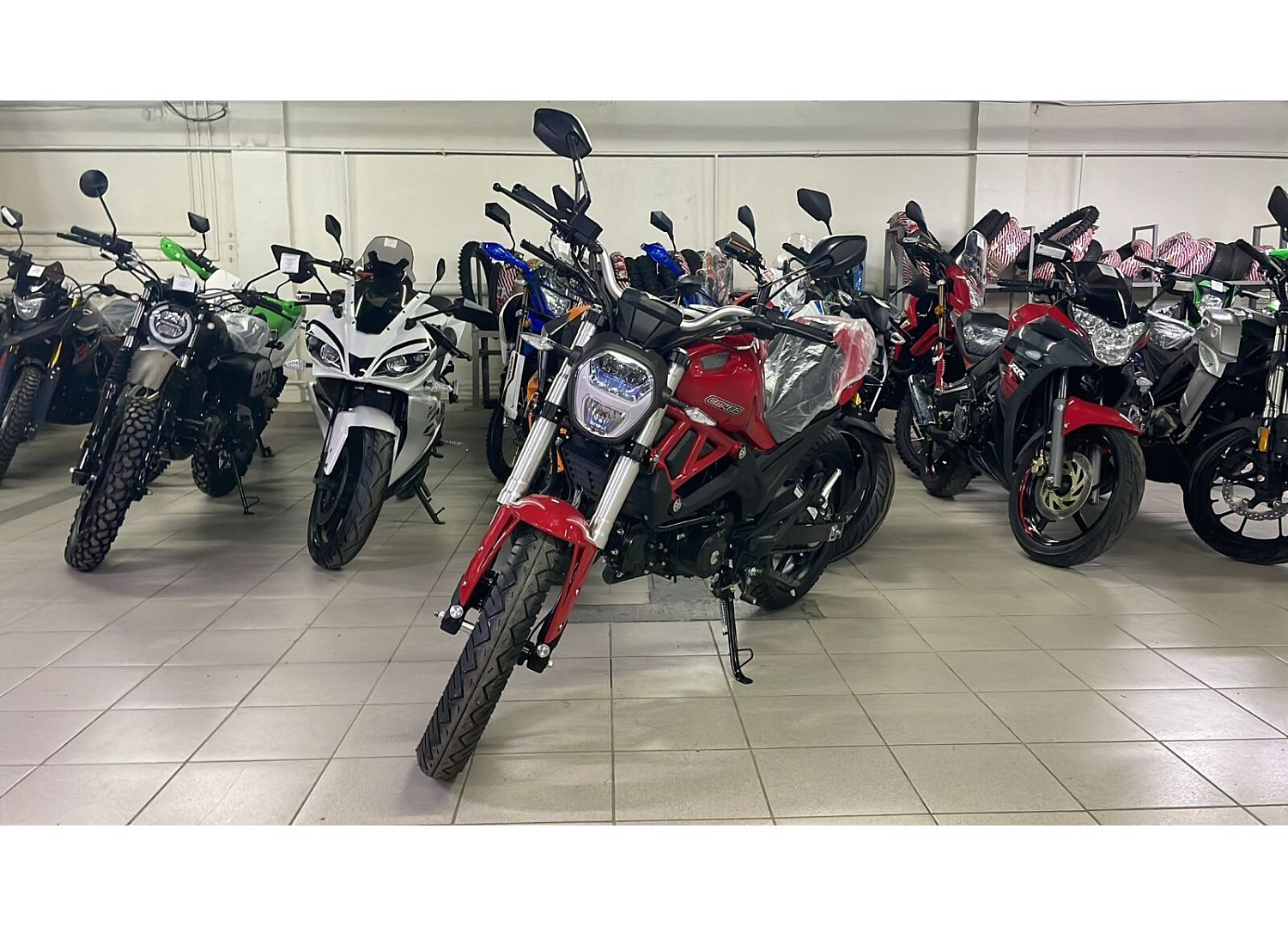 Мотоцикл VMC Monster - 250сс (replica Ducati Monster), дисковый тормоз, баланс. вал. в Димитровграде Мотоцикл VMC Monster - 250сс (replica Ducati Monster), дисковый тормоз, баланс. вал. в Димитровграде