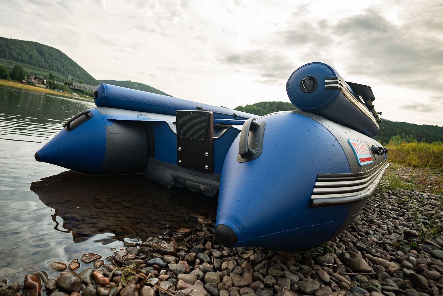 Лодка MISHIMO RIVER FJET PRO 400 под водомет в Димитровграде Лодка MISHIMO RIVER FJET PRO 400 под водомет в Димитровграде