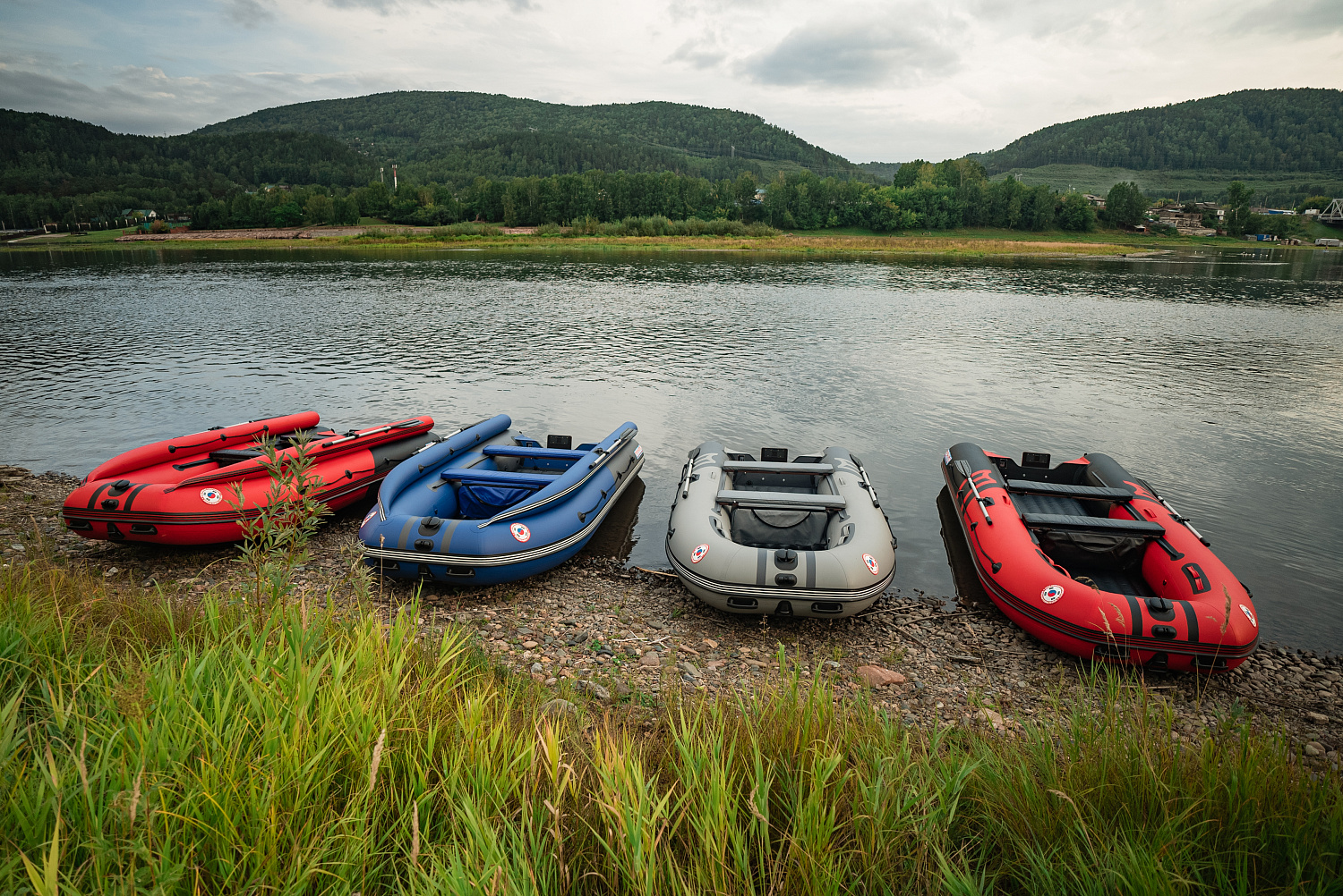 Лодка MISHIMO RIVER FJET PRO 400 под водомет в Димитровграде Лодка MISHIMO RIVER FJET PRO 400 под водомет в Димитровграде