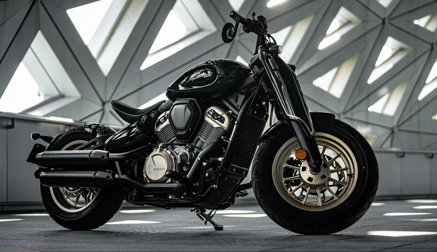 Мотоцикл Benda Napoleon 500 в Димитровграде