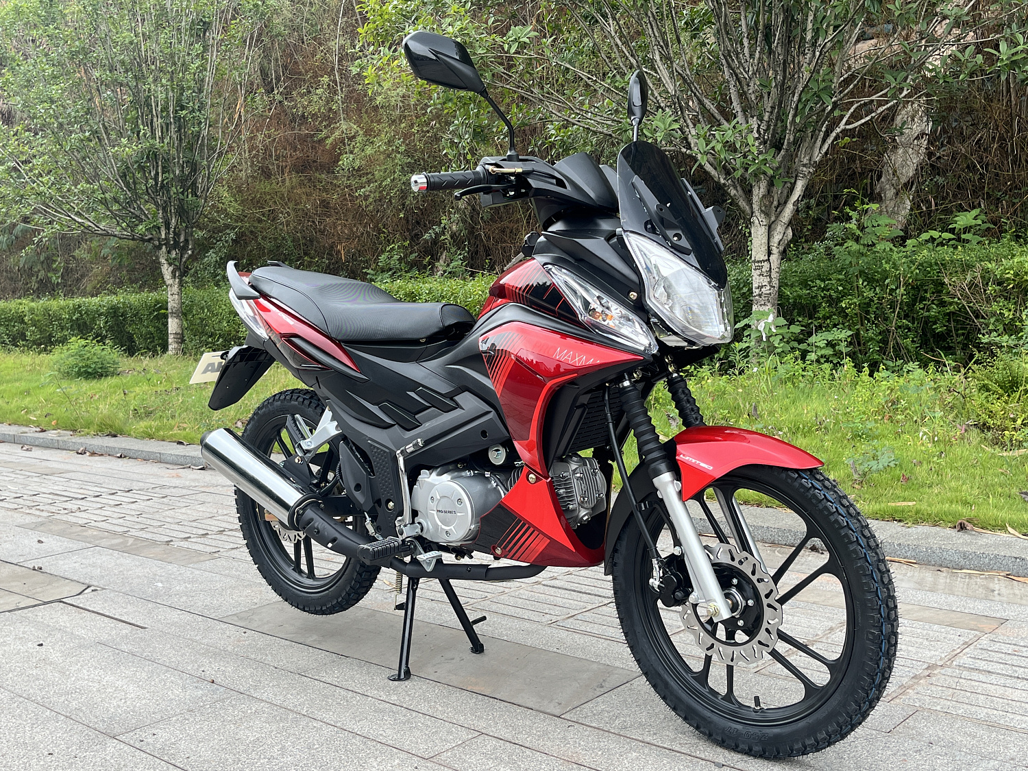 Мопед PROMAX STREET CROSS MAX 150 (49) в Димитровграде Мопед PROMAX STREET CROSS MAX 150 (49) в Димитровграде