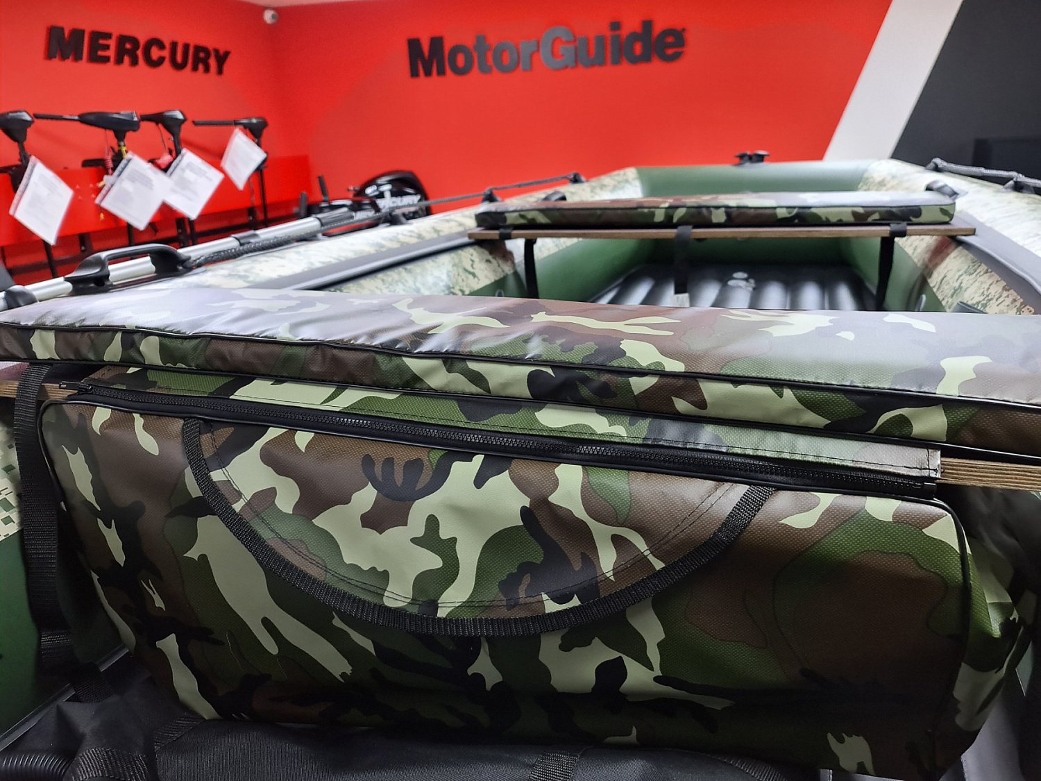 КОМПЛЕКТ МЯГКИХ НАКЛАДОК С СУМКОЙ ДЛЯ ЛОДОК 105Х20 КАМУФЛЯЖ в Димитровграде