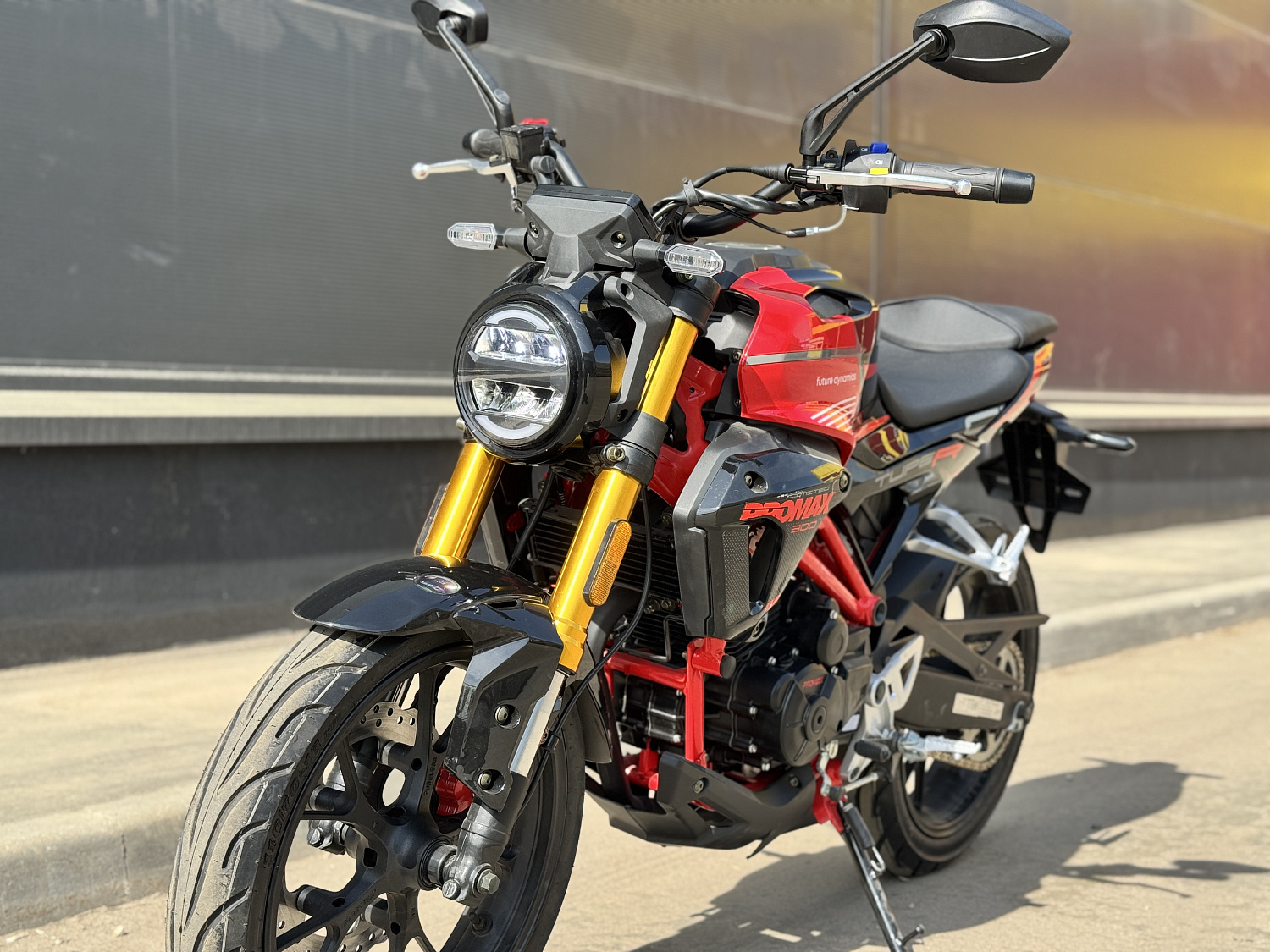 Мотоцикл PROMAX CB300 в Димитровграде