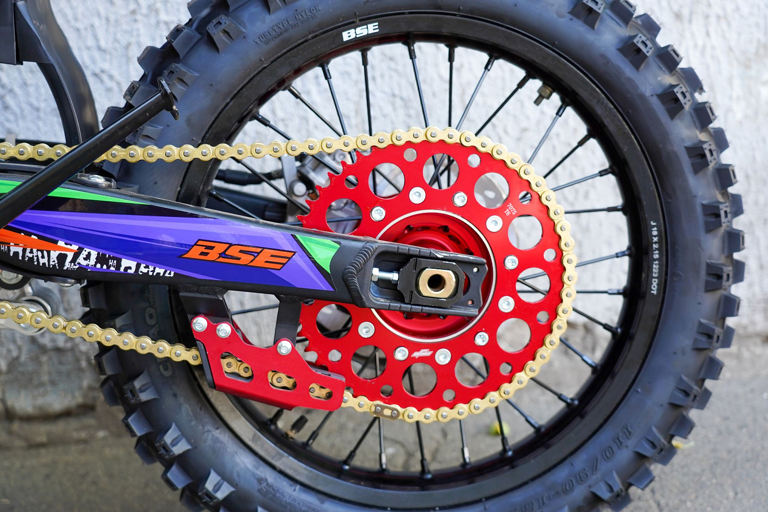 Эндуро / кроссовый мотоцикл BSE T7 Joker (ZS174-5А) Sport в Димитровграде Эндуро / кроссовый мотоцикл BSE T7 Joker (ZS174-5А) Sport в Димитровграде