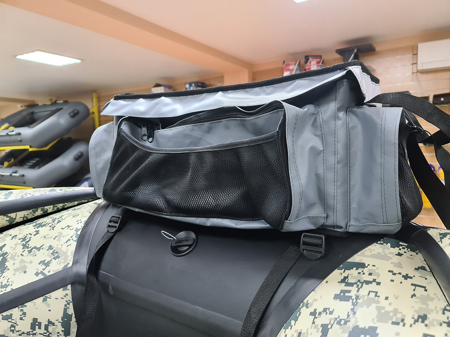 СУМКА ЛЮКС НА БАЛЛОН ДЛЯ ЛОДОК ПВХ 50Х25Х25 СМ в Димитровграде СУМКА ЛЮКС НА БАЛЛОН ДЛЯ ЛОДОК ПВХ 50Х25Х25 СМ в Димитровграде