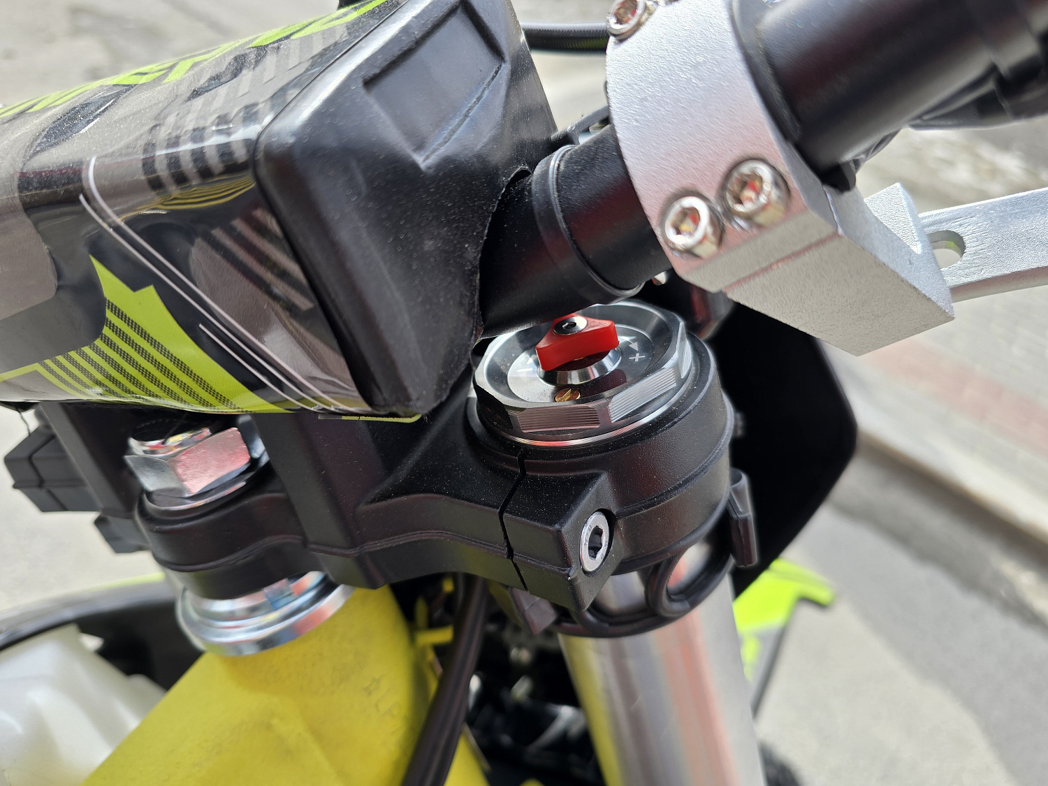 Кроссовый мотоцикл PROMAX INFERNO 380 (4 valves, 5 gears) в Димитровграде Кроссовый мотоцикл PROMAX INFERNO 380 (4 valves, 5 gears) в Димитровграде