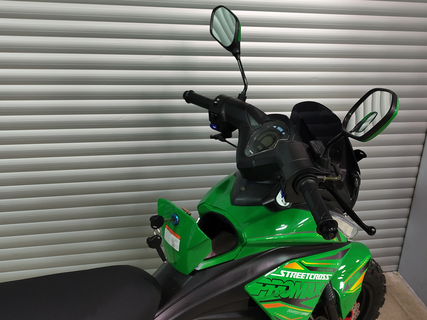 Мопед PROMAX STREET CROSS 150 (49) в Димитровграде Мопед PROMAX STREET CROSS 150 (49) в Димитровграде